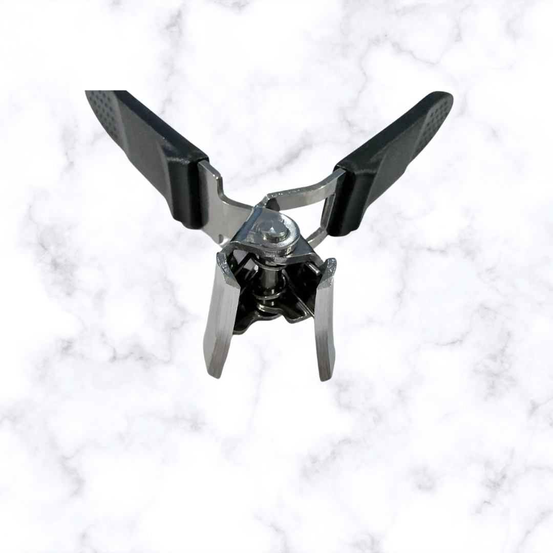 Globetrek° NailCutter 1+1 GRATIS: Langlebig Einfach Schneiden Abgewinkelt Nagelschneider