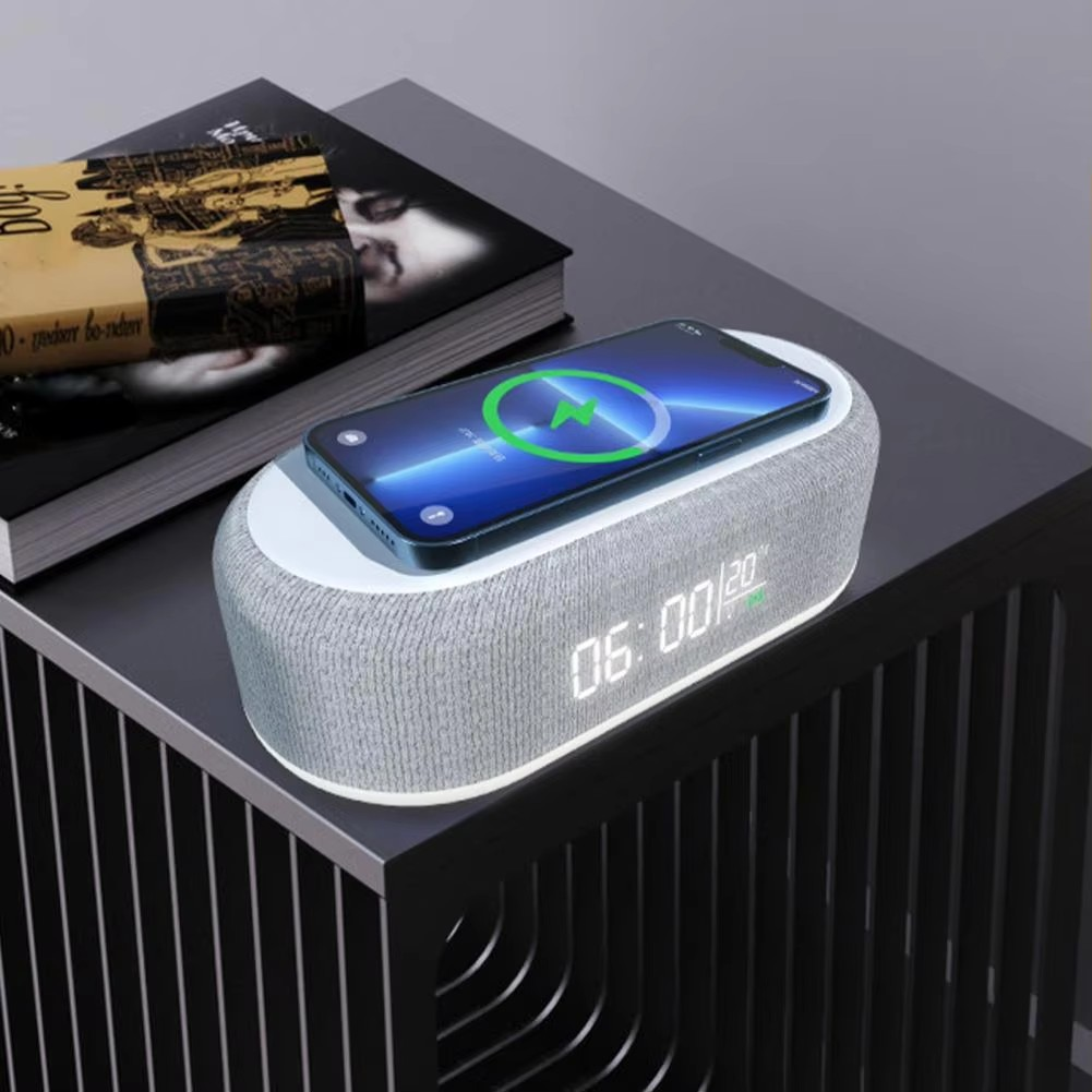 ChargeClock - Drahtloses Ladewecker Mit LED Display Und Ambientem Nach ...